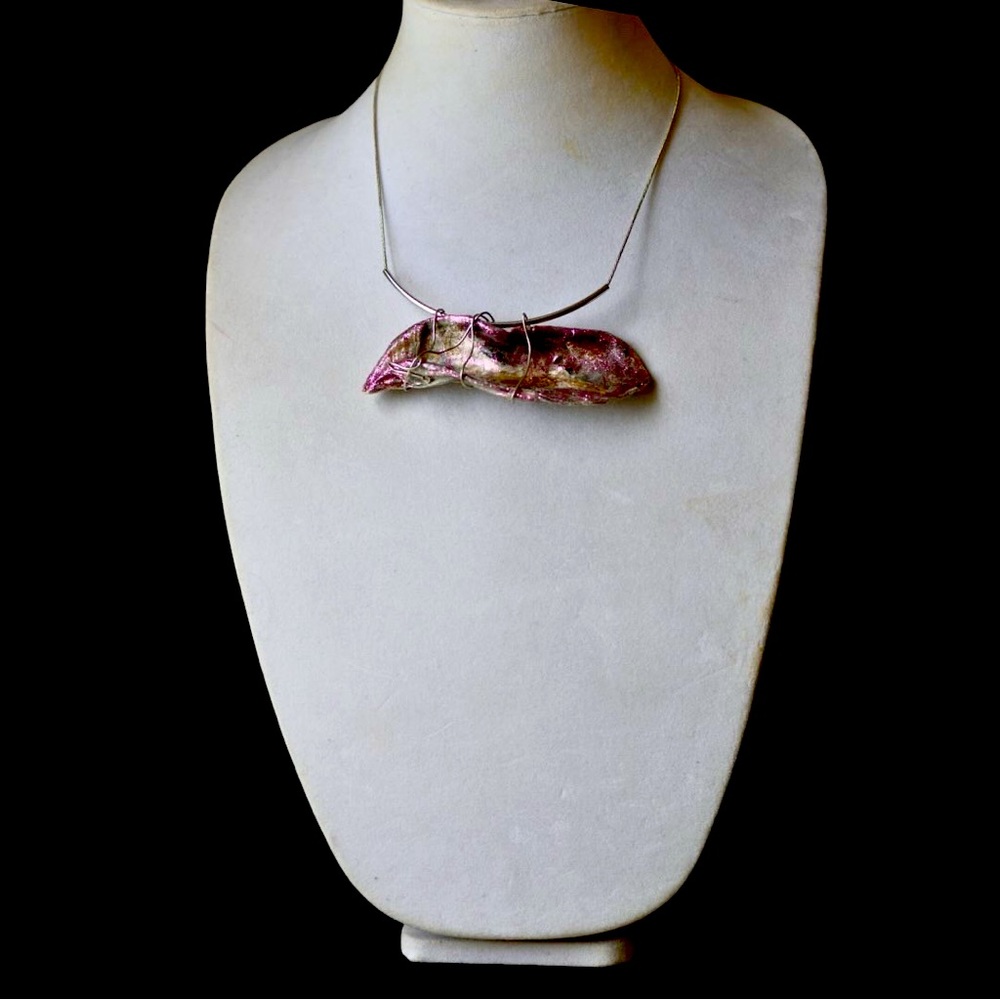 Astro pink glitter oyster shell on delicate silver necklace